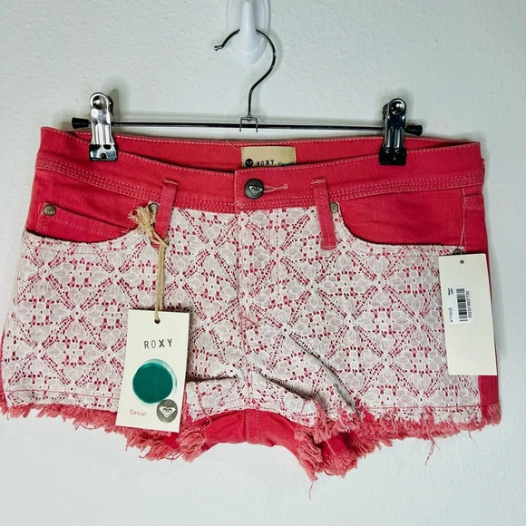 🆕 Roxy Denim Shorts Doily Dukes Cut Off Pink Lace Overlay Stretch - Picture 1 of 6